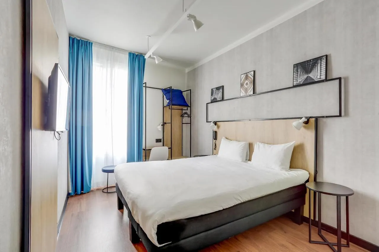 Ibis Daumesnil Porte Doree Paris